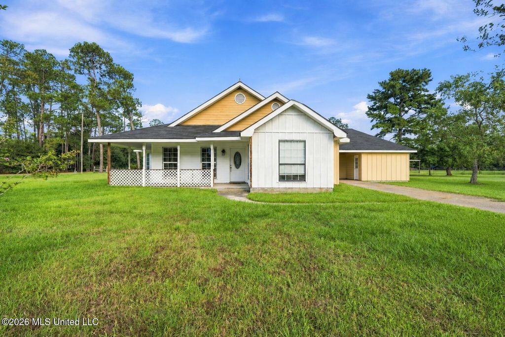 6055 Carlton France Road, Bay Saint Louis, MS 39520