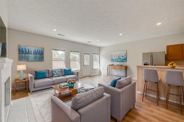 4126 Surreydon Drive, Houston, TX 77014