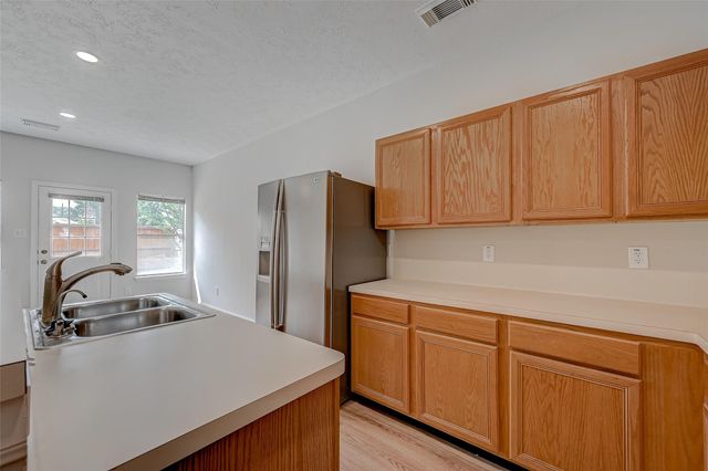 4126 Surreydon Drive, Houston, TX 77014