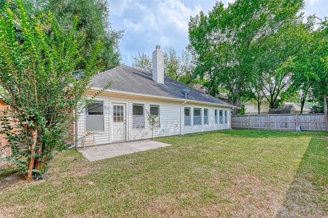 4126 Surreydon Drive, Houston, TX 77014