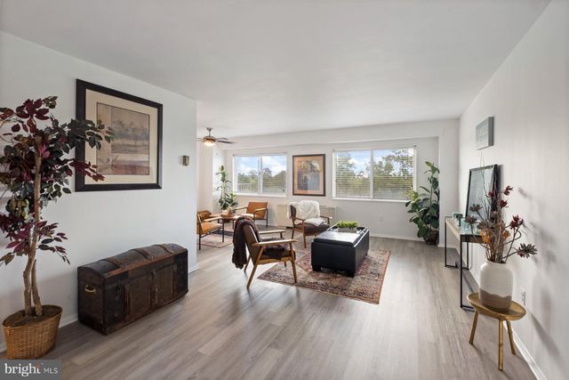 1111 UNIVERSITY BLVD W #817, Silver Spring, MD 20902