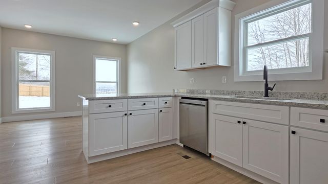 112 Gray Bird Lane, London, KY 40741