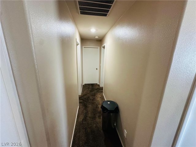 2220 Fountain Valley Way, North Las Vegas, NV 89031