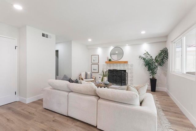 8985 Talca Court, San Diego, CA 92129