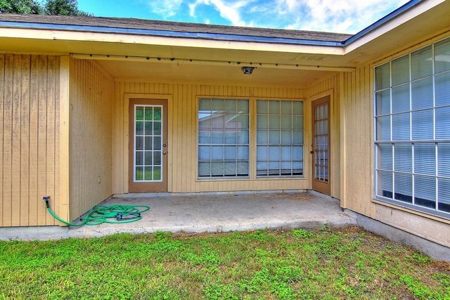 6009 Williston Dr, Corpus Christi, TX 78415