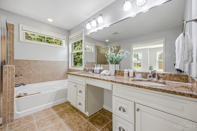 7300 Nodding Way, Sycamore Twp, OH 45243
