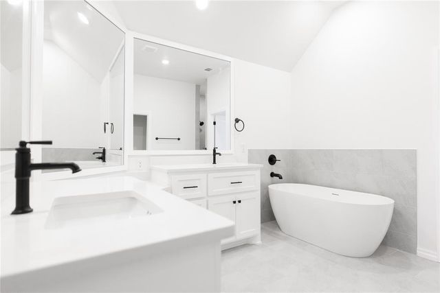 12400 Velvet Ash Avenue, Oklahoma City, OK 73173