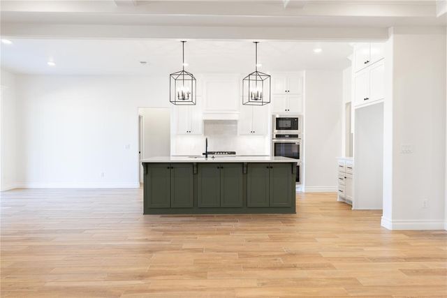 12400 Velvet Ash Avenue, Oklahoma City, OK 73173