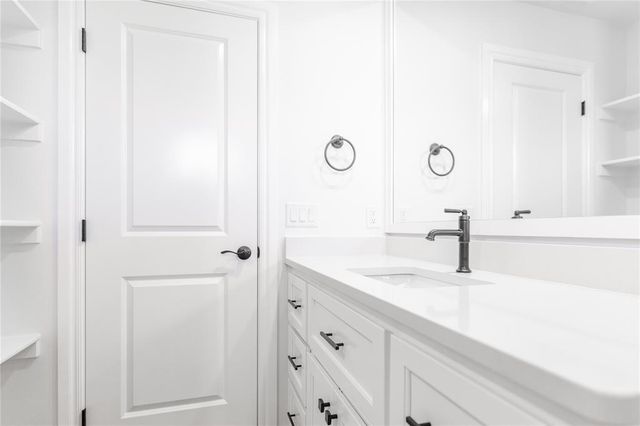 12400 Velvet Ash Avenue, Oklahoma City, OK 73173