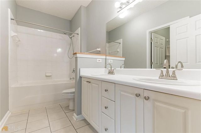 711 Spring Heights Lane SE 711, Smyrna, GA 30080