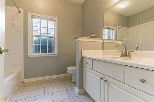 711 Spring Heights Lane SE 711, Smyrna, GA 30080