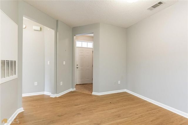 711 Spring Heights Lane SE 711, Smyrna, GA 30080
