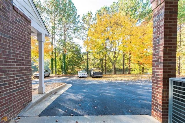 711 Spring Heights Lane SE 711, Smyrna, GA 30080