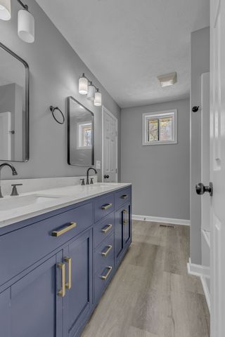 1916 Louanne Dr, Nashville, TN 37217