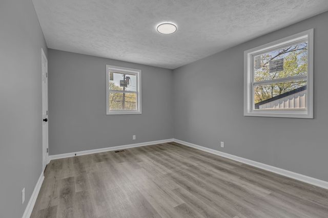 1916 Louanne Dr, Nashville, TN 37217