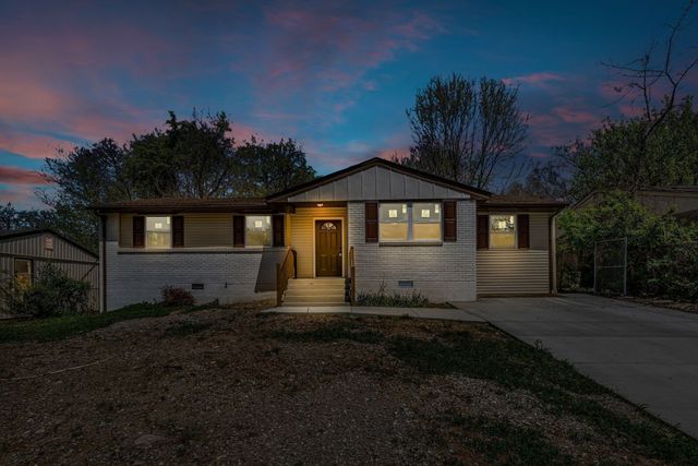 1916 Louanne Dr, Nashville, TN 37217