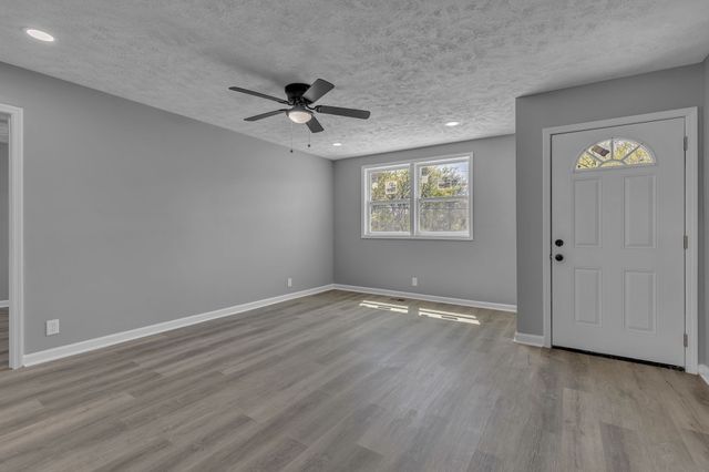 1916 Louanne Dr, Nashville, TN 37217