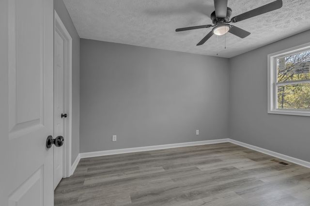 1916 Louanne Dr, Nashville, TN 37217