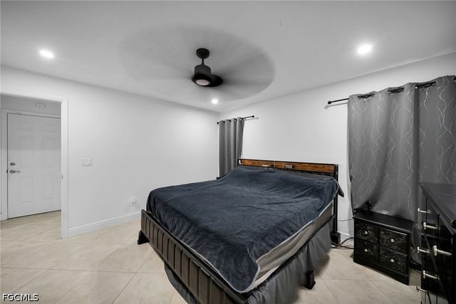 1220 SW 54th LN, Cape Coral, FL 33914