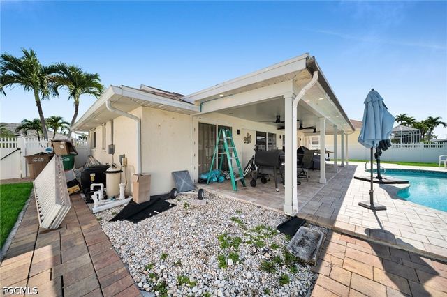 1220 SW 54th LN, Cape Coral, FL 33914