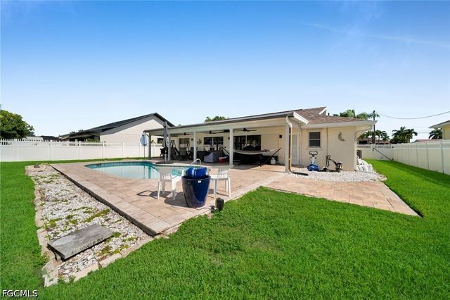 1220 SW 54th LN, Cape Coral, FL 33914