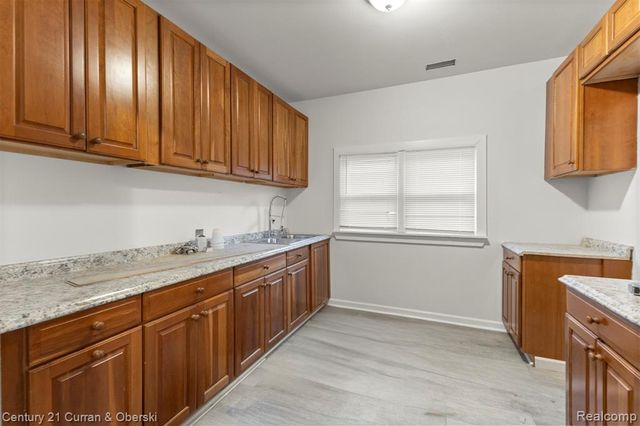 3250 Tyler Street, Detroit, MI 48238
