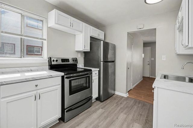 24834 Schroeder Avenue, Eastpointe, MI 48021