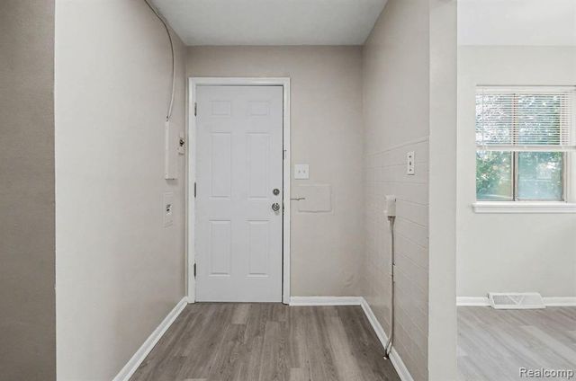 24834 Schroeder Avenue, Eastpointe, MI 48021