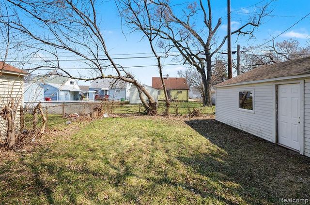 24834 Schroeder Avenue, Eastpointe, MI 48021