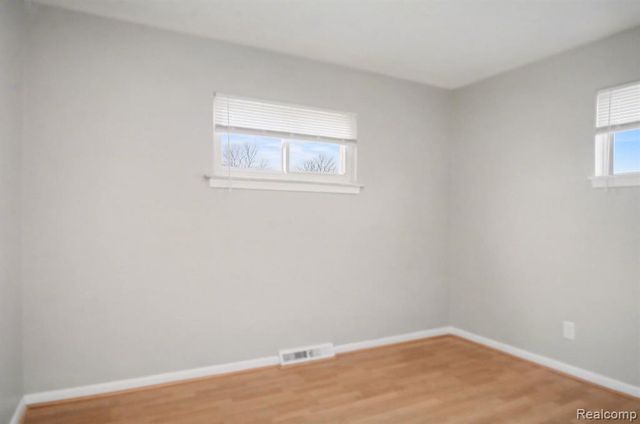 24834 Schroeder Avenue, Eastpointe, MI 48021