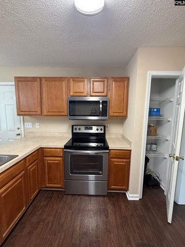 114 Hunters Mill Lane E, West Columbia, SC 29170