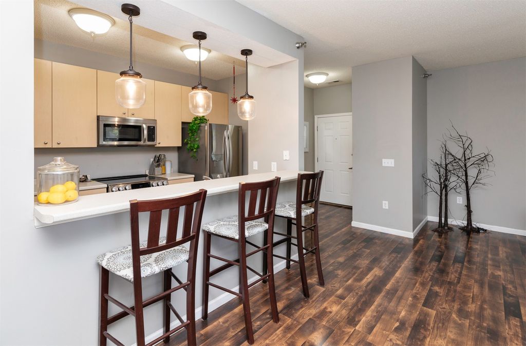 1740 SE L.a. Grant Parkway 30, Waukee, IA 50263