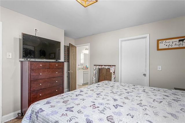 118 Shady Grove Road, Eden, NC 27288