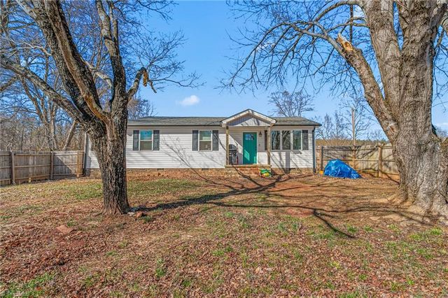 118 Shady Grove Road, Eden, NC 27288