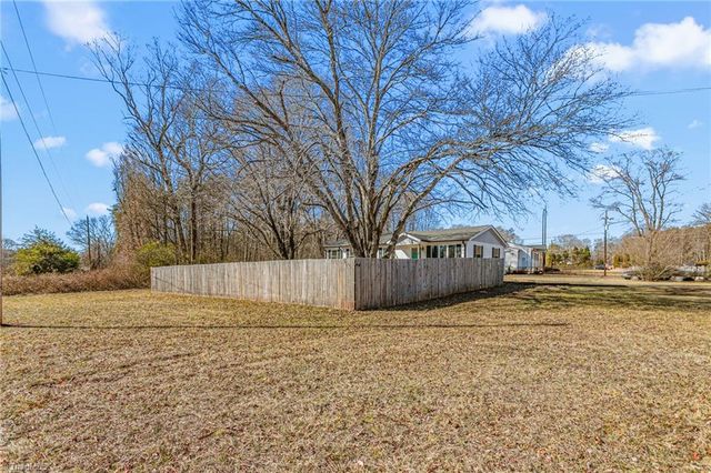 118 Shady Grove Road, Eden, NC 27288