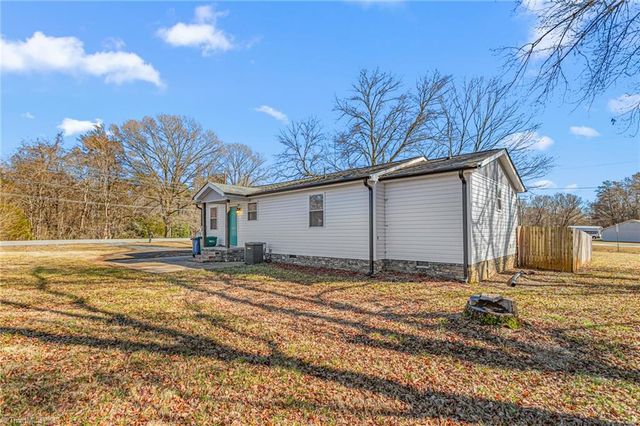 118 Shady Grove Road, Eden, NC 27288