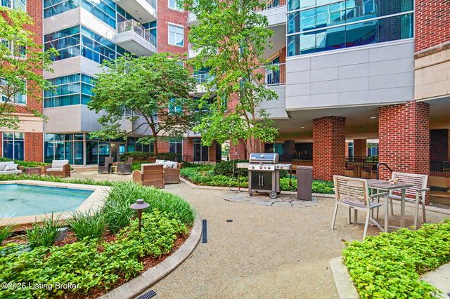 324 E Main St 225, Louisville, KY 40202