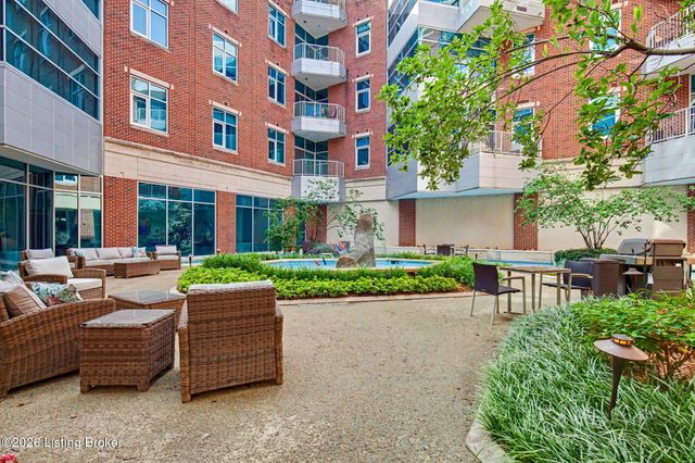 324 E Main St 225, Louisville, KY 40202