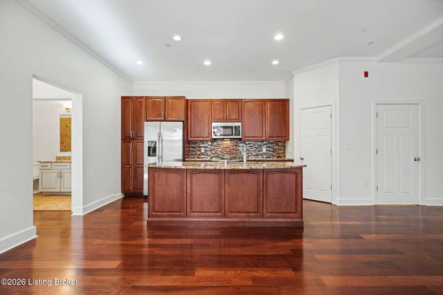 324 E Main St 225, Louisville, KY 40202