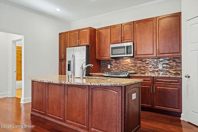 324 E Main St 225, Louisville, KY 40202