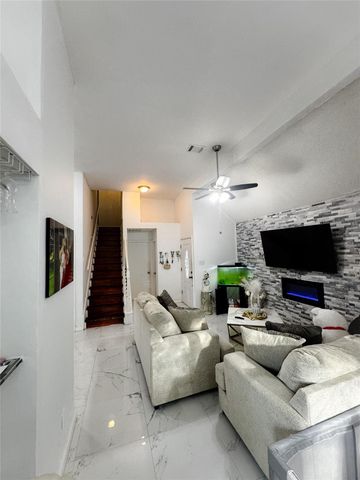 11549 Springshire Drive, Houston, TX 77066