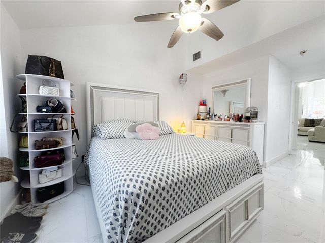 11549 Springshire Drive, Houston, TX 77066