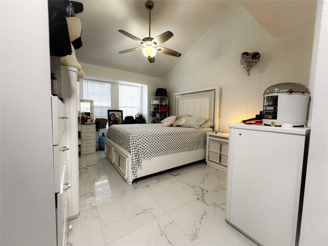 11549 Springshire Drive, Houston, TX 77066