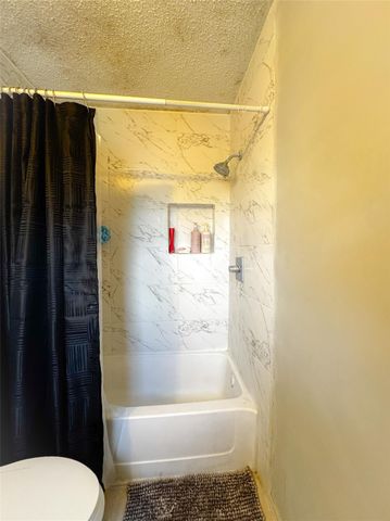 11549 Springshire Drive, Houston, TX 77066