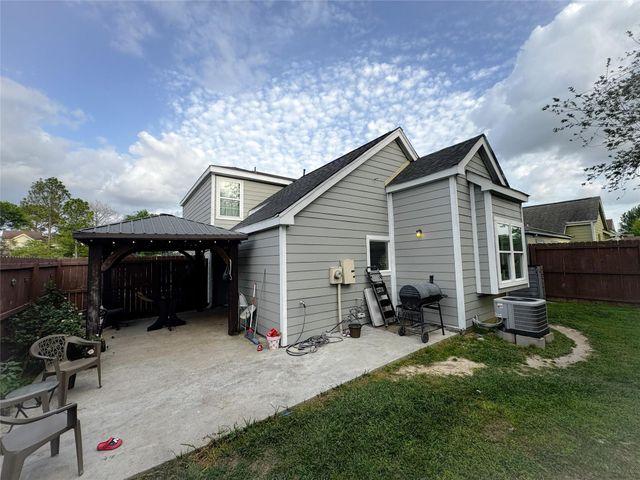 11549 Springshire Drive, Houston, TX 77066