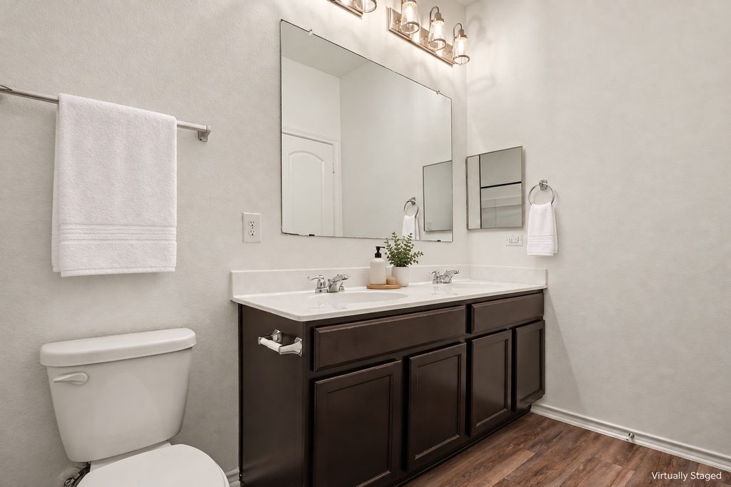257 Michelle Drive, Grand Prairie, TX 75051 — photo 5