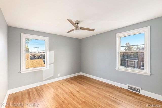 18904 Roselawn Street, Detroit, MI 48221