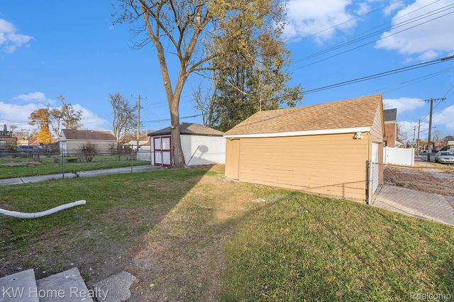 18904 Roselawn Street, Detroit, MI 48221