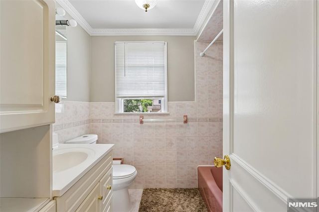 12-22 Sumner Place, Fair Lawn, NJ 07410