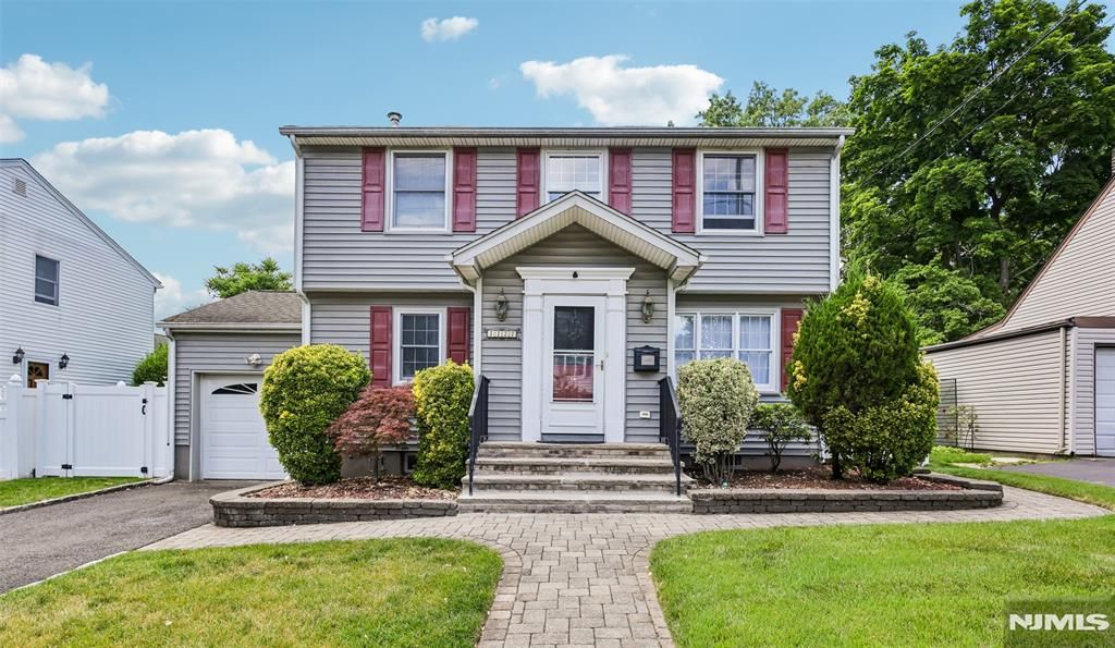 12-22 Sumner Place, Fair Lawn, NJ 07410